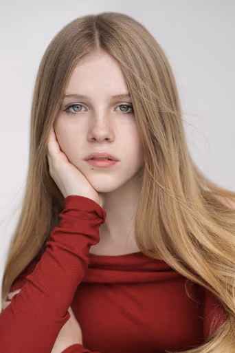 Alyla Browne