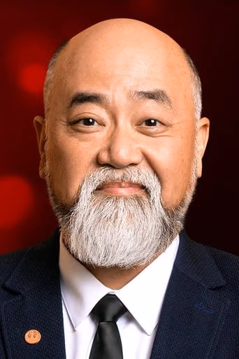 Paul Sun-Hyung Lee