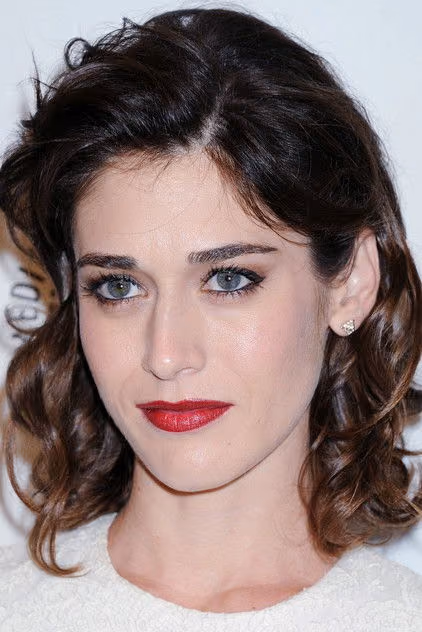 Lizzy Caplan