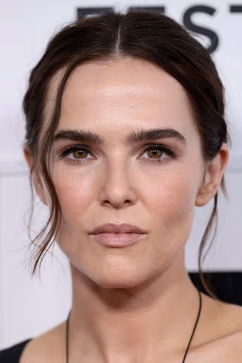 Zoey Deutch